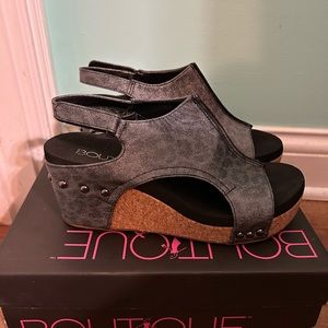 New in Box Corkys Wedge Sandals